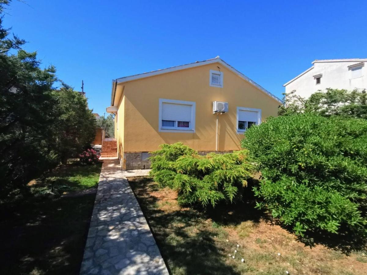 Holiday Home Istra With Jacuzzi Medulin Exterior photo
