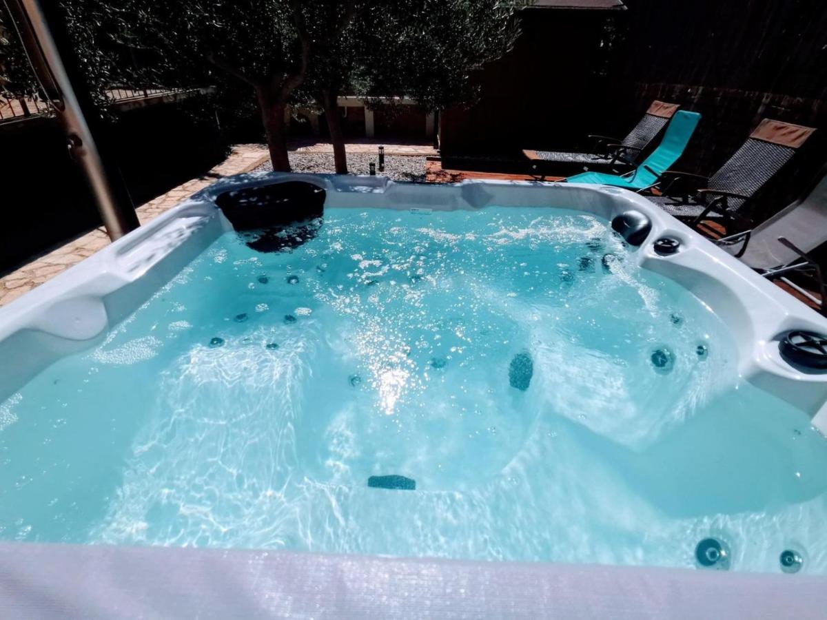 Holiday Home Istra With Jacuzzi Medulin Exterior photo
